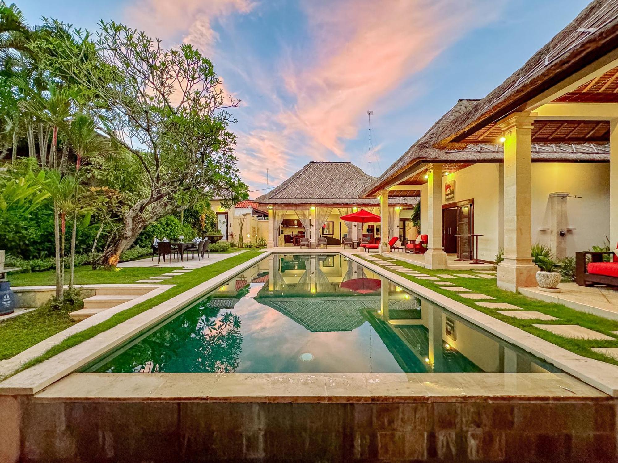 Villa Bugis Abimanyu Seminyak 客房 照片