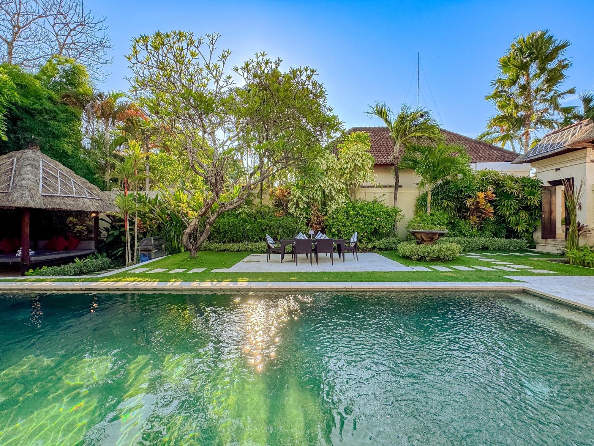 Villa Bugis Abimanyu Seminyak 客房 照片